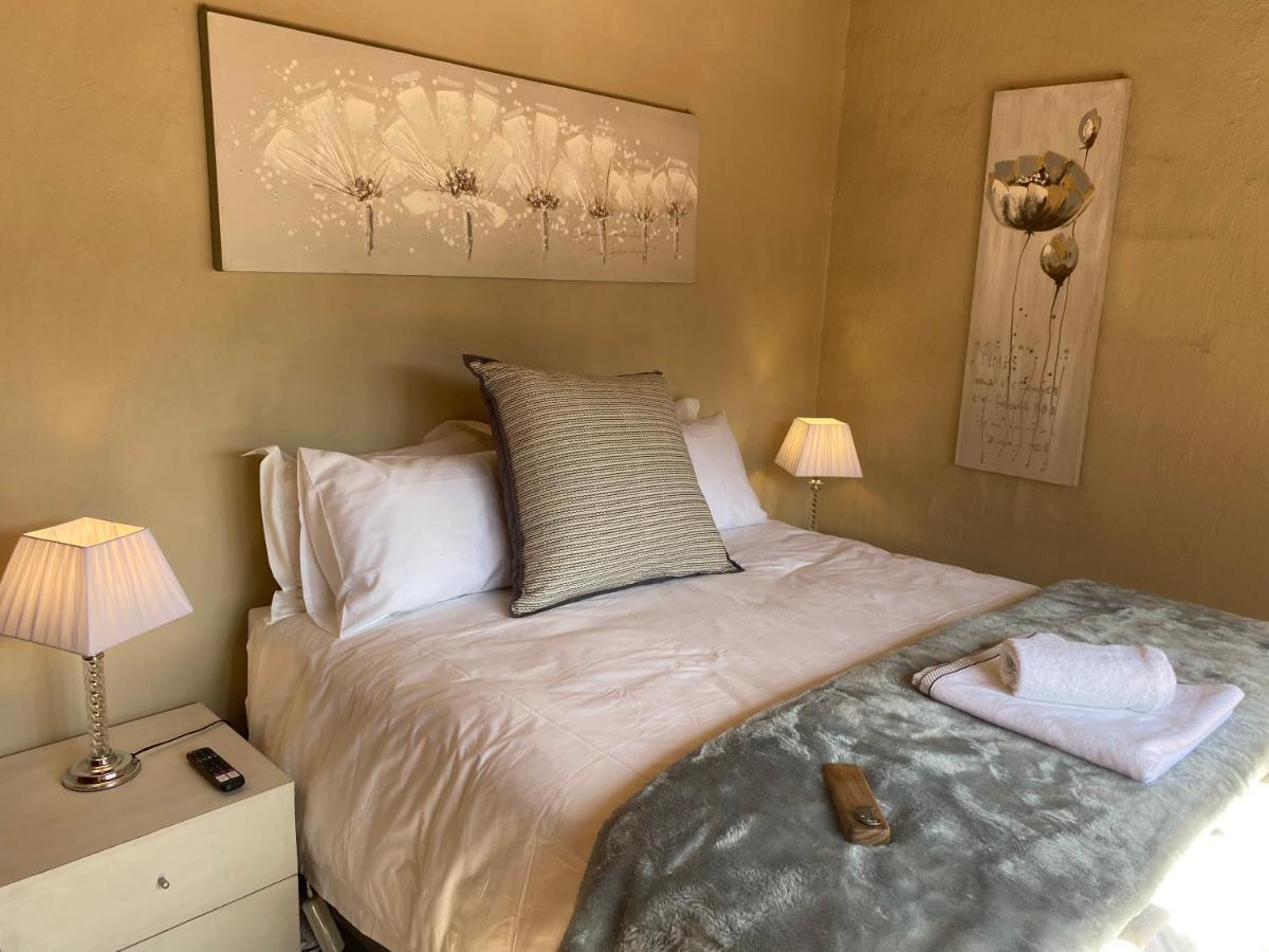 Tuscan Rose Johannesburg Exterior photo