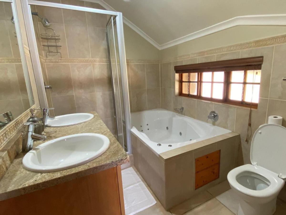 Tuscan Rose Johannesburg Exterior photo