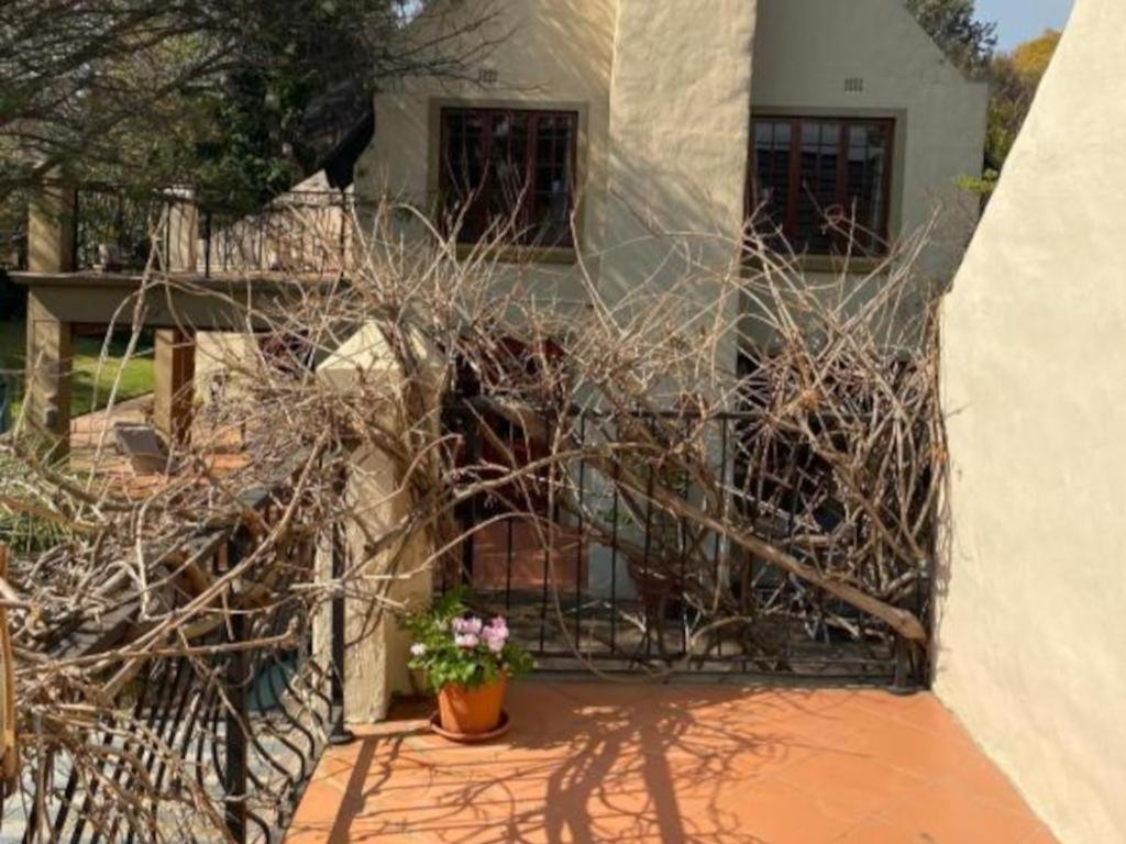 Tuscan Rose Johannesburg Exterior photo